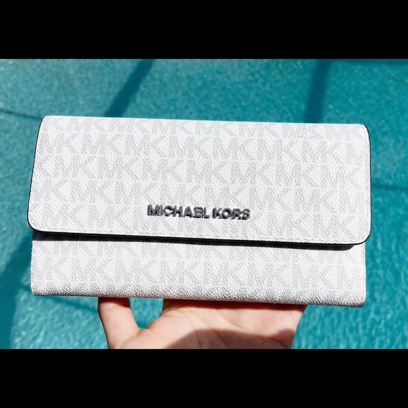 Michael Kors Jet set Large trifold wallet - Picture 5 of 6